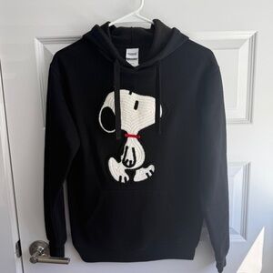 Peanuts Snoopy Black Hoodie XS Graphic Sweatshirt Cotton Blend Pullover